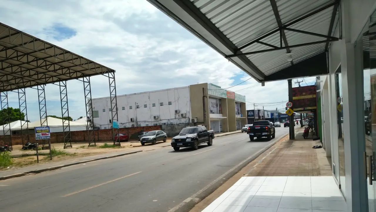 Galpão parcialmente construído - 900m2 - Bem Localizado - Foto 2