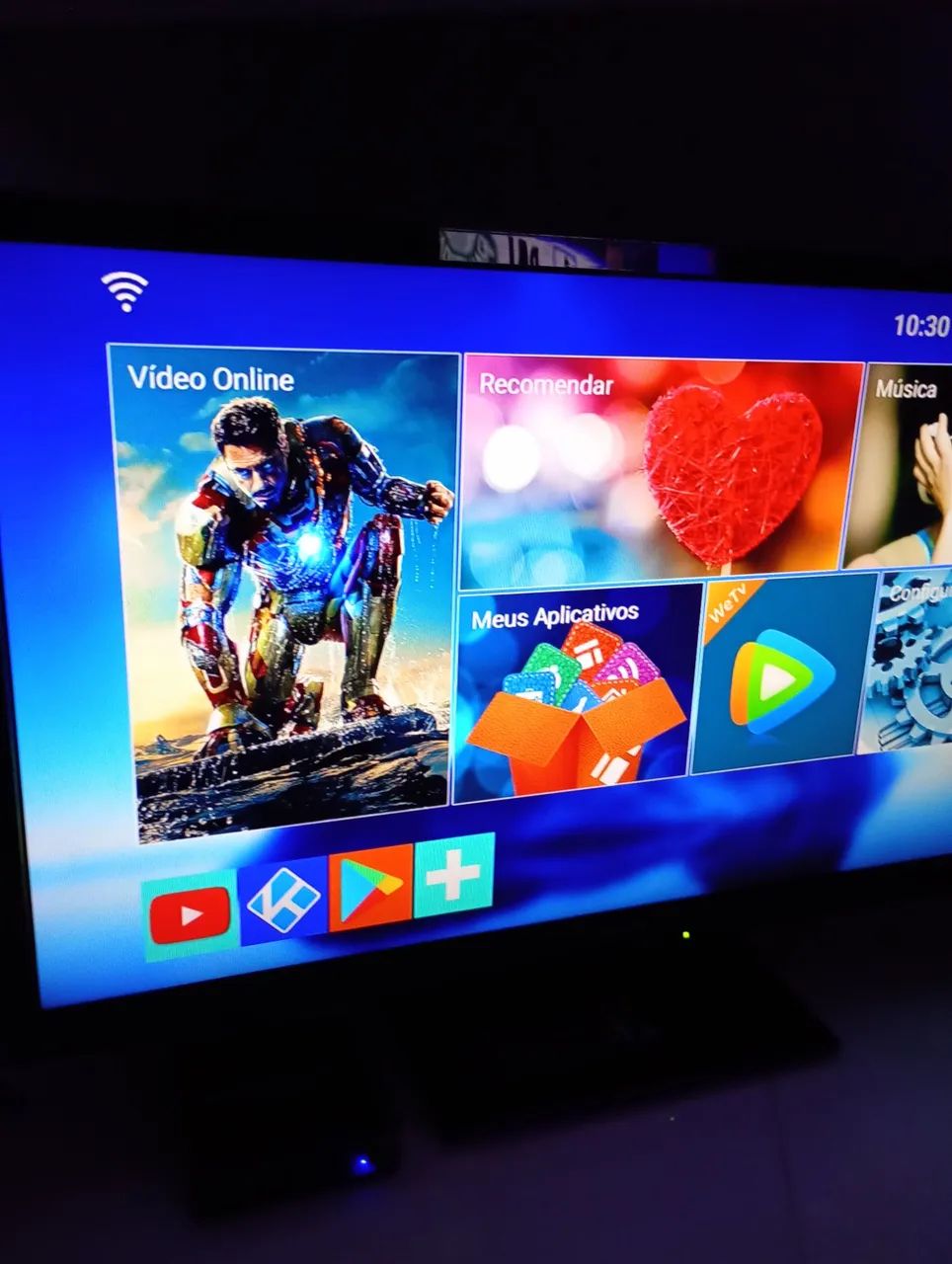 Tv 32 não smartv porém acompanha o conversor 