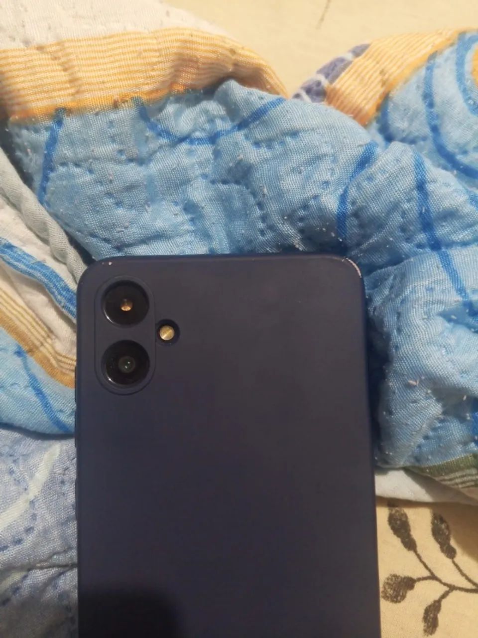 Celular Samsung A06 trincado mais todo original  - Foto 3
