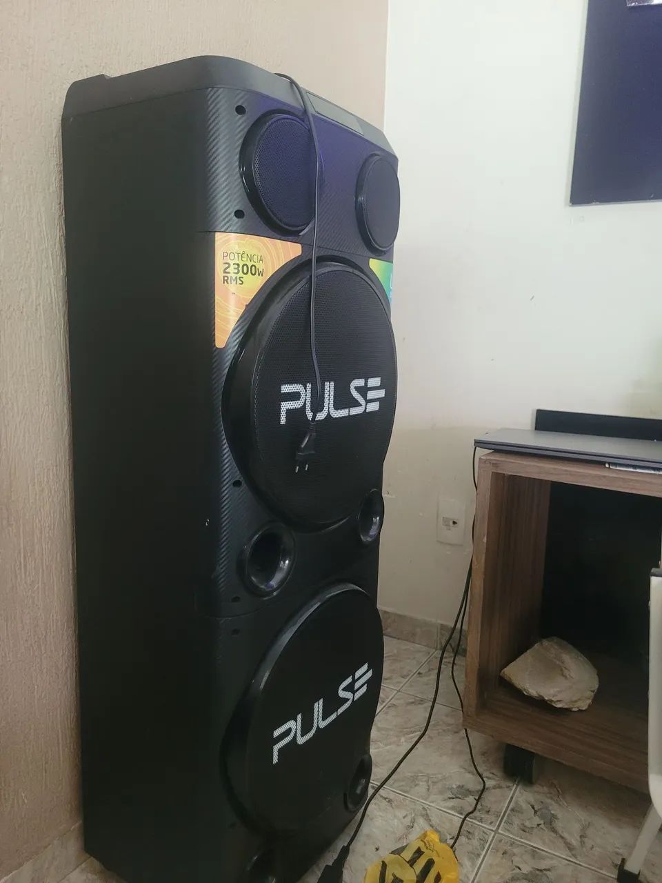 Caixa Pulse 2300 RMS