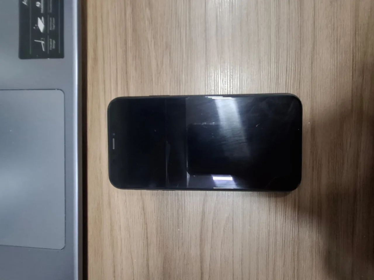 Vende-se iPhone XR 64g - Foto 3