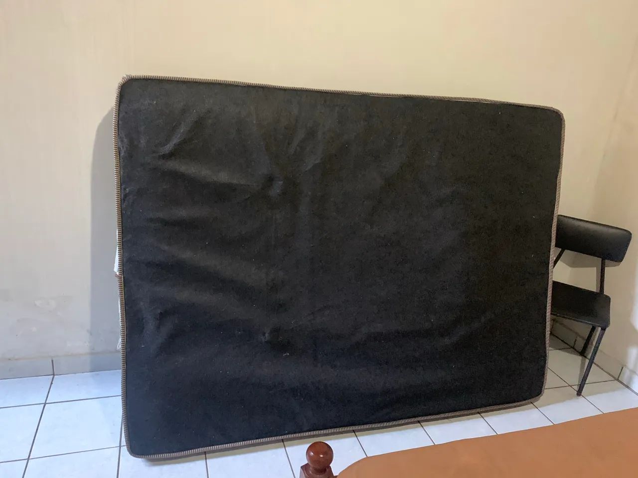 Vendo colchão casal.