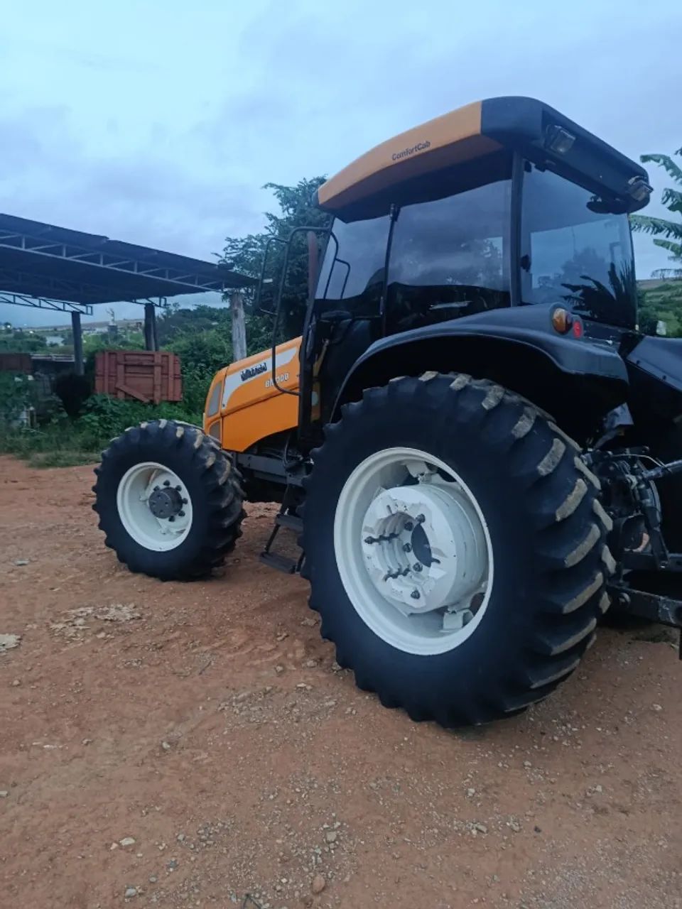 Trator Valtra BM 100 - Foto 4