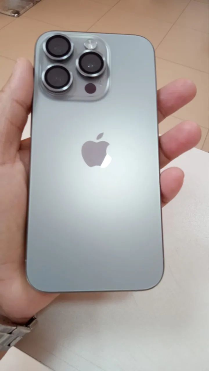 iPhone 15 pro  - Foto 2
