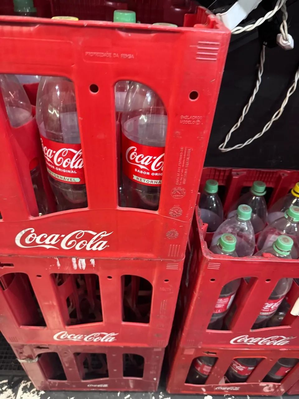 Caixa da coca cola retornável 2lt - Foto 2