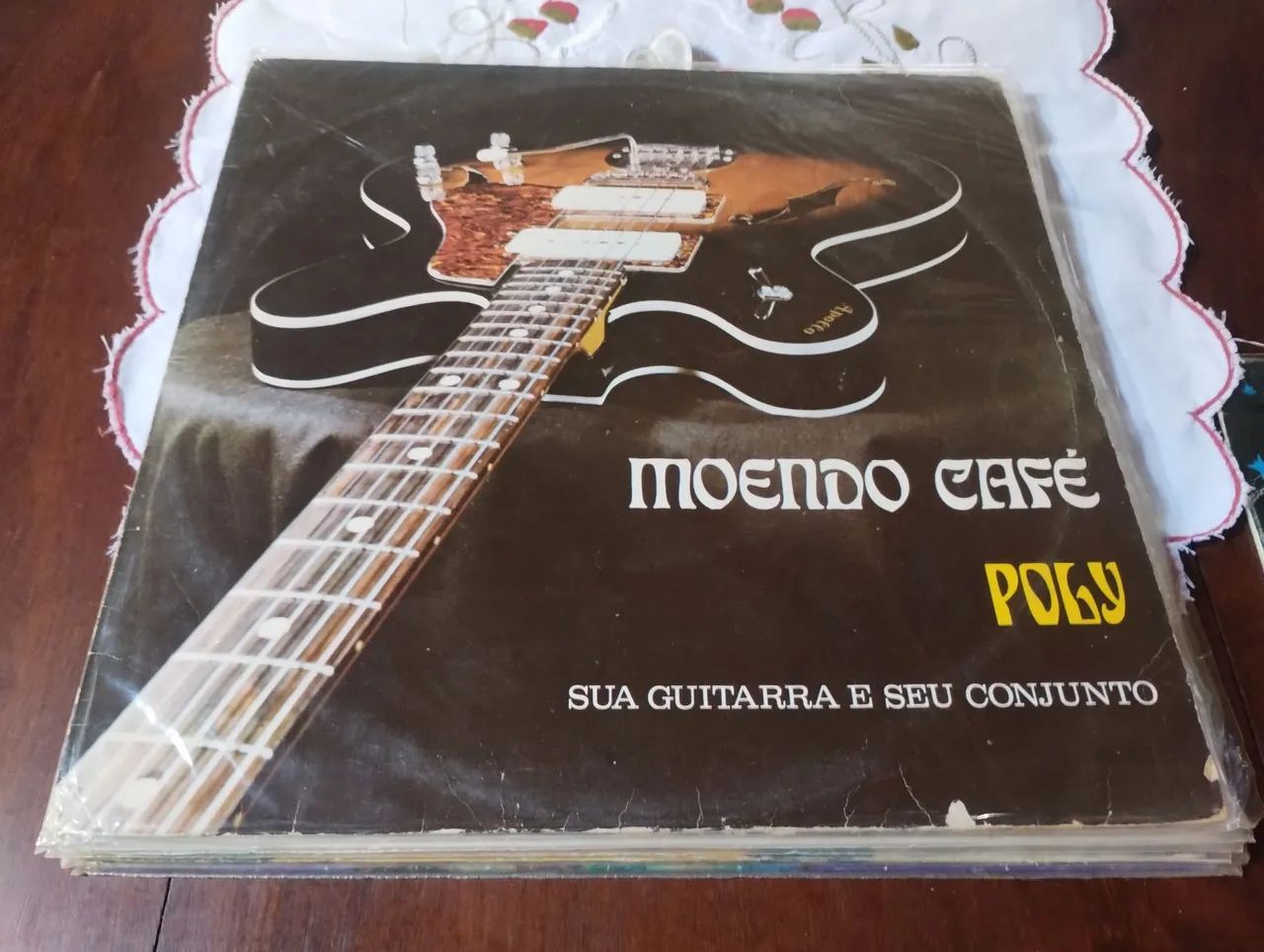 Poly e seu conjunto disco vinil  - Foto 3