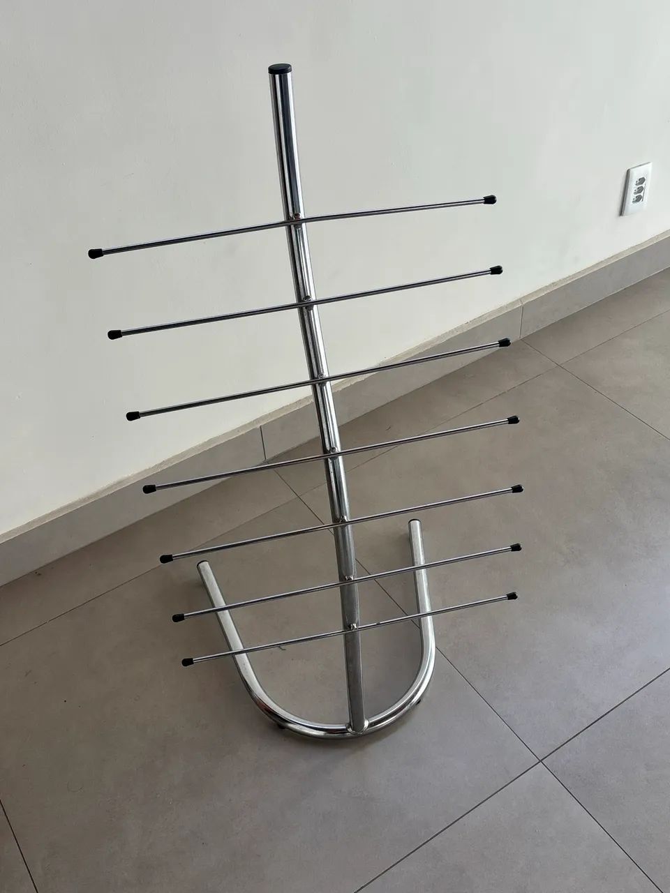 Revisteiro de Inox - Foto 3