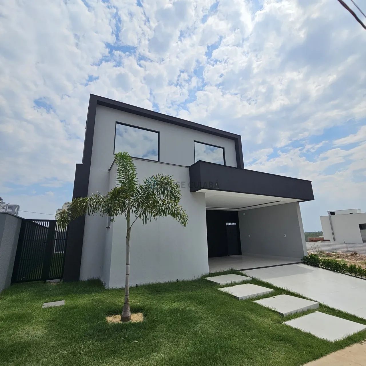 Linda casa Térrea no Condomínio Brisas
