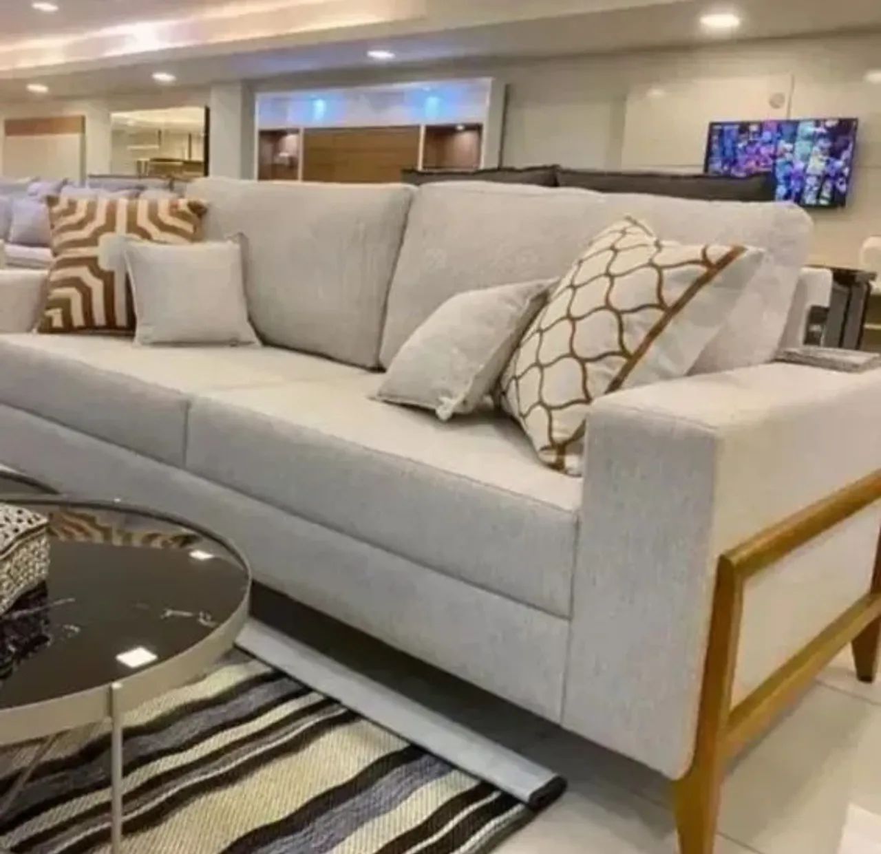 Sofá Living Londres 2,20m de Largura Linho Produto Novo  - Foto 2