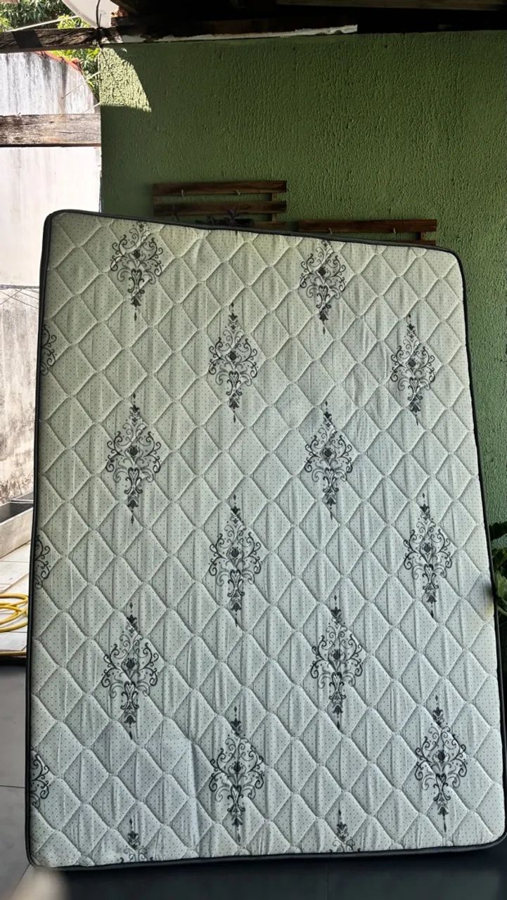 VENDO COLCHÃO DE CASAL
