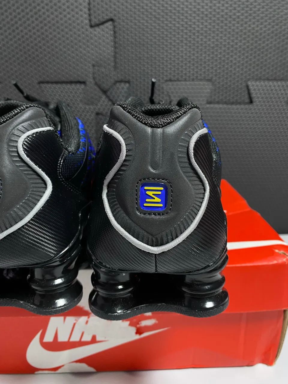 Nike Shox TL 'Black Lyon Blue Varsity Maize' - Foto 3