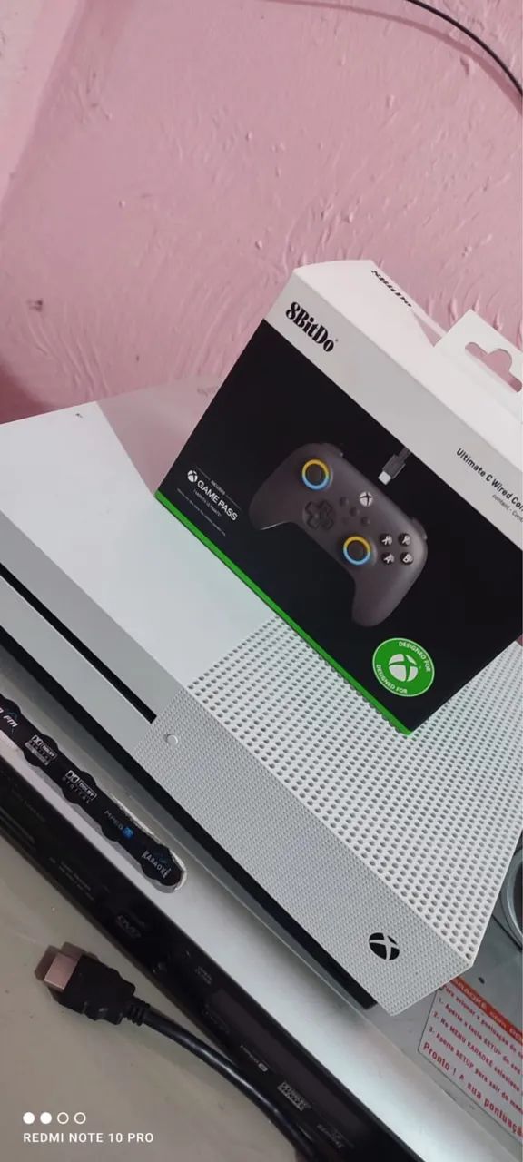 Xbox One S com leitor de disco 1TB - Foto 3