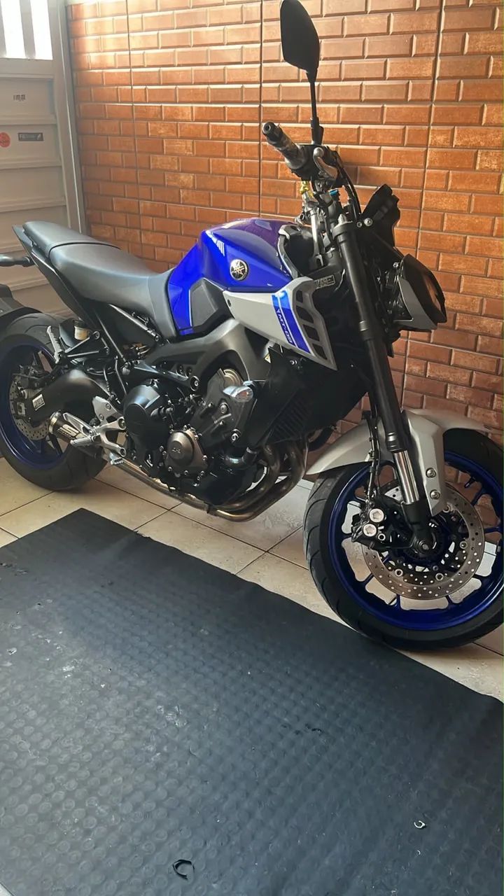 MT09