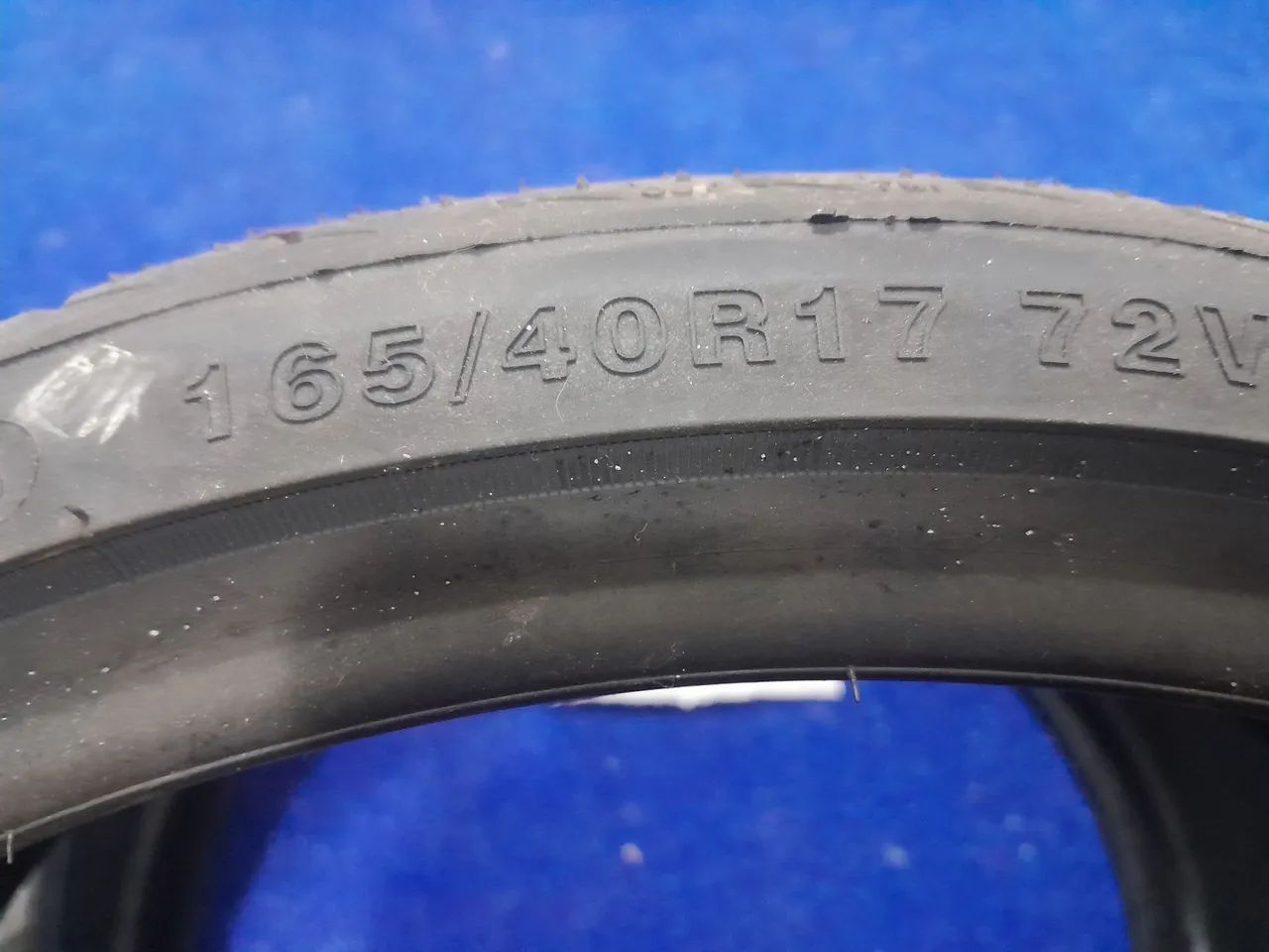 Vende-se 02Pneus 165/40 R17 NOVO! - Foto 4