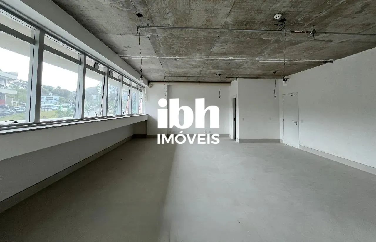 Conjunto de Salas para Alugar  82m², 3 Banheiros, 2 Vagas  Vale do Sereno - Foto 6