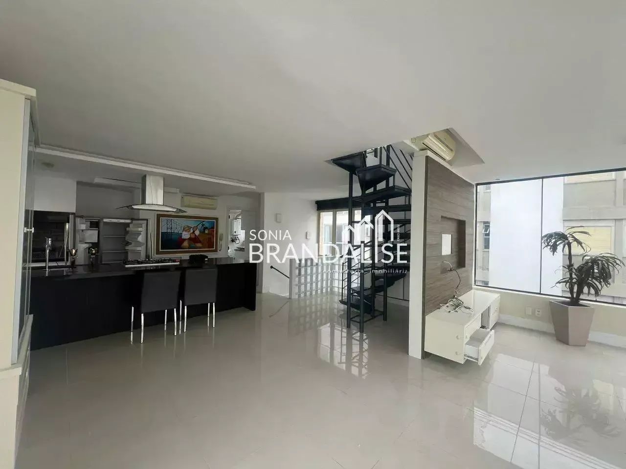 Cobertura Triplex com 4 dormitórios à venda no Centro, Florianópolis
