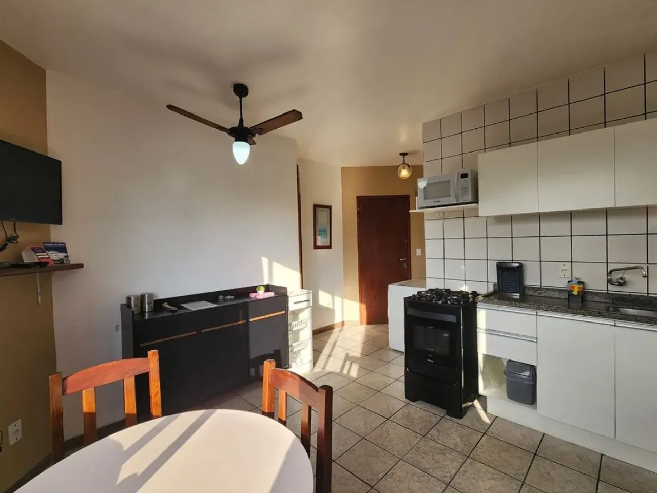 Apartamento 1 Quarto a 30m da Praia  Canasvieiras, Florianópolis - Foto 5