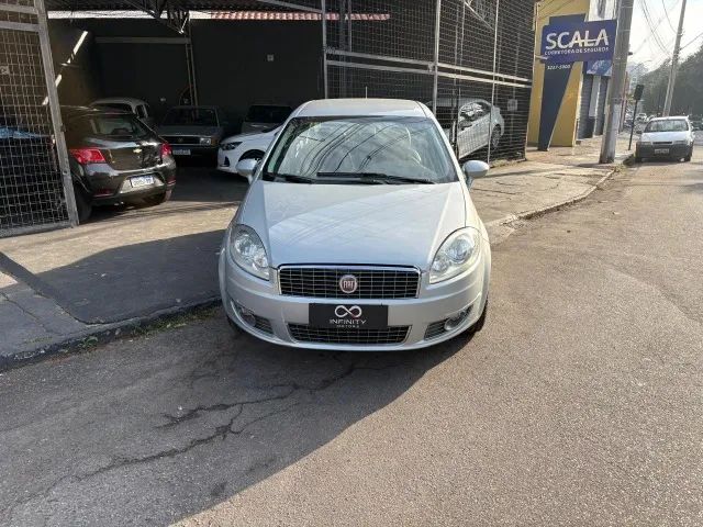Fiat Linea Absolute 1.9/1.8 Flex Dualogic 4P 2013 - Foto 4