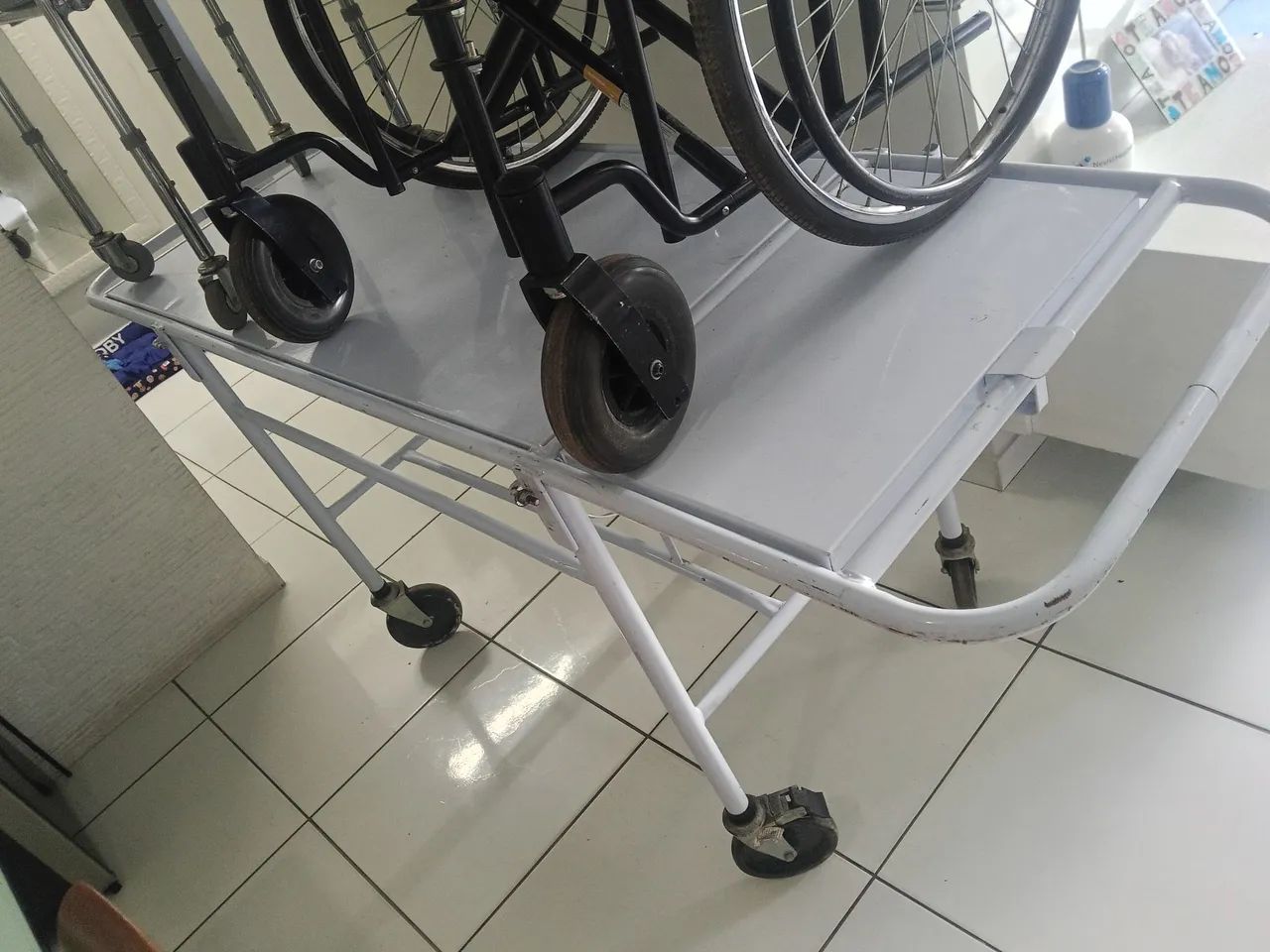 cadeira de roda hospitalar  - Foto 5