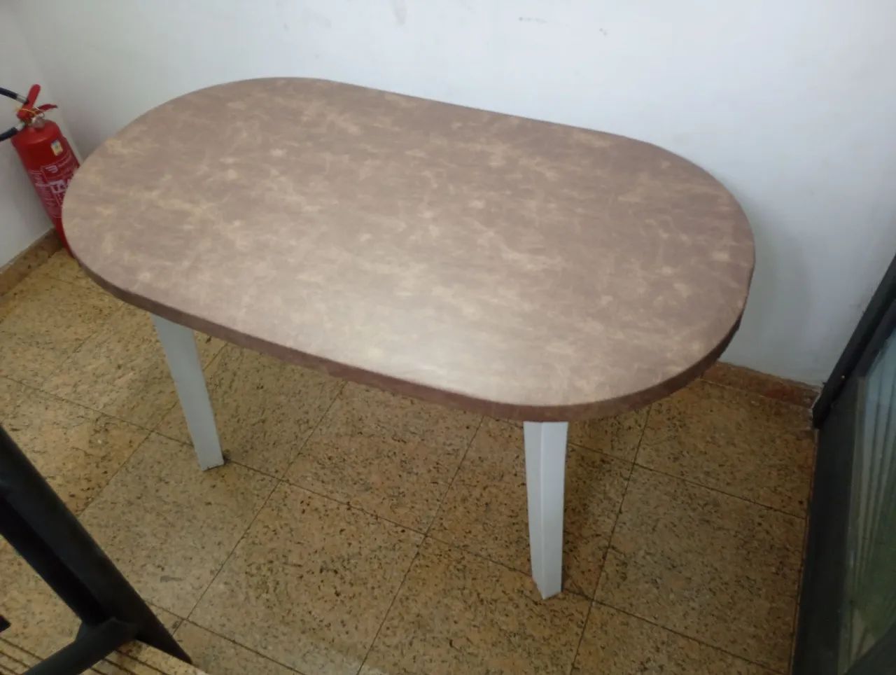 Mesa de plástico oval grande - Foto 2