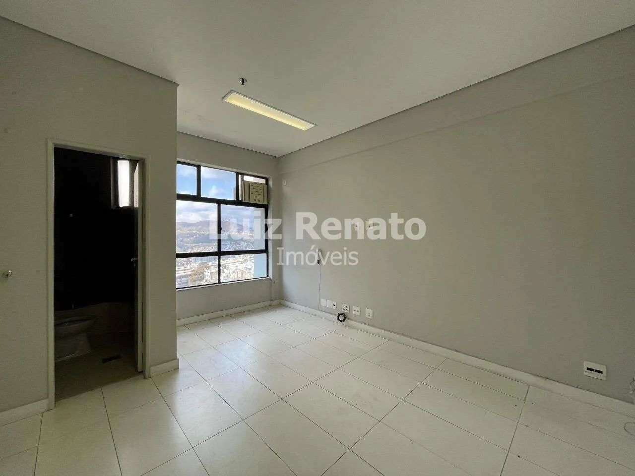 Ótima Sala Comercial 45,40, na Avenida Raja Gabaglia. Gutierrez. - Foto 4