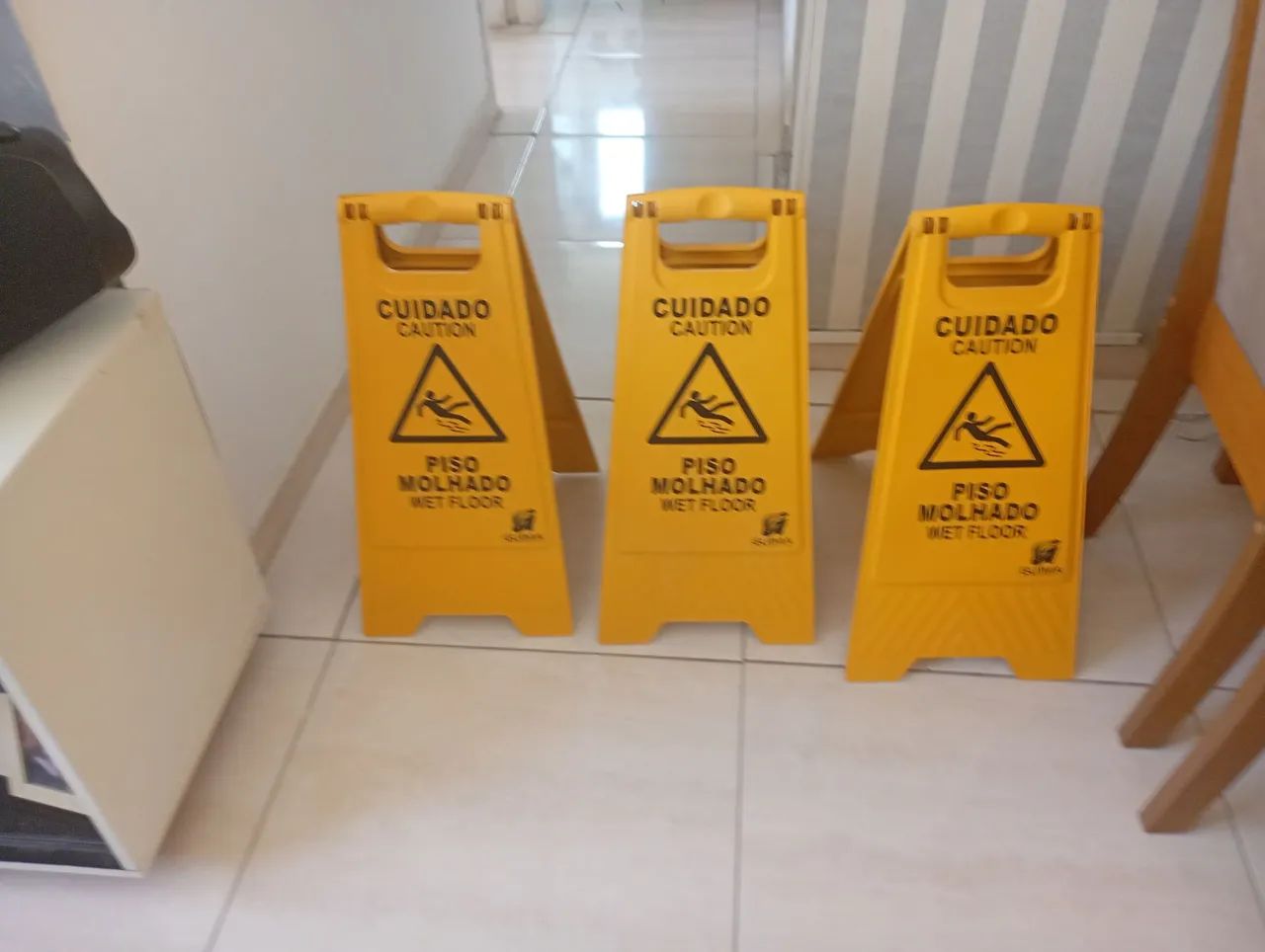 Placas de sinaliza ção  - Foto 2
