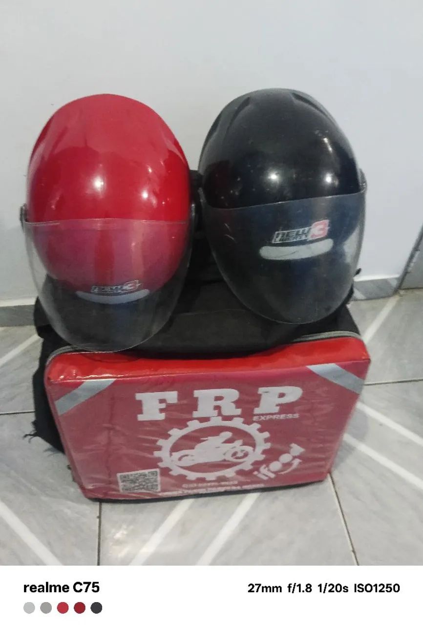 Capacetes e bag