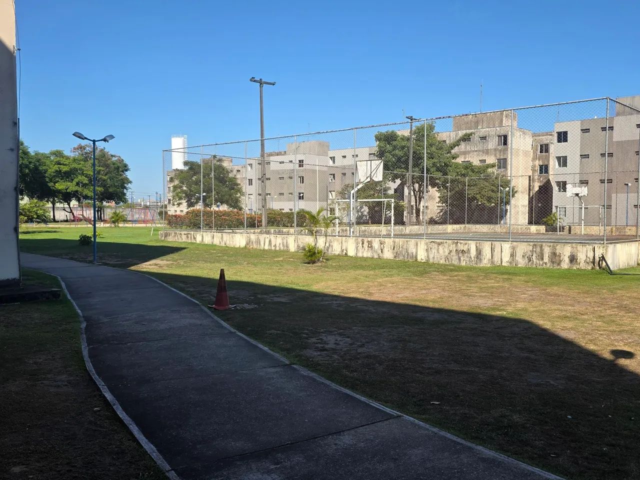 ALUGA-SE. Contato *  - Foto 2