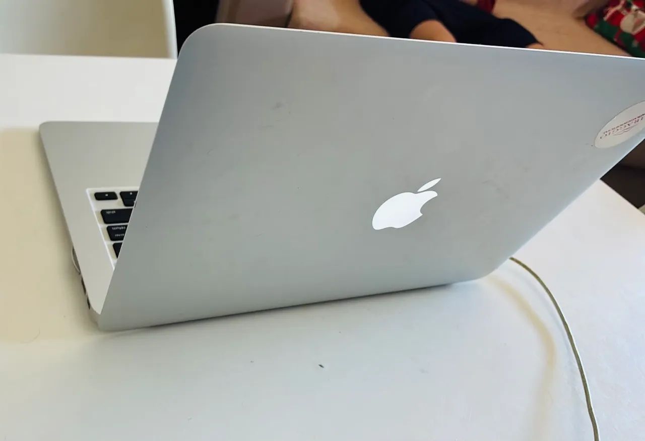 MacBook Air 13? Apple Early 2014 | Intel i5 | 4GB RAM | Excelente