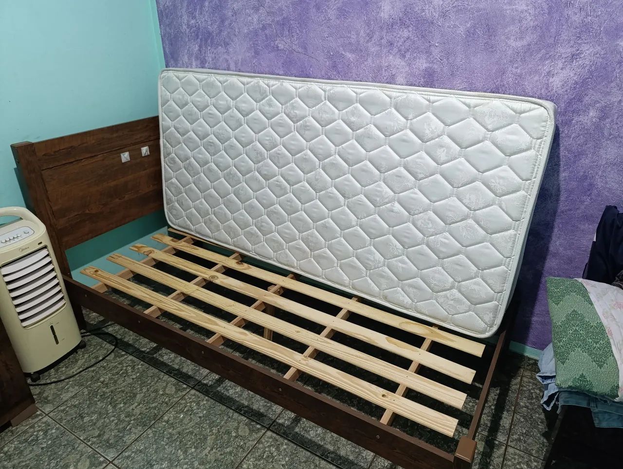 Cama e colchão solteiro seminovo - Foto 2