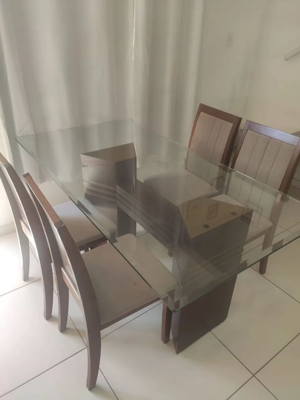Mesa de vidro + 4 cadeiras  - Foto 2