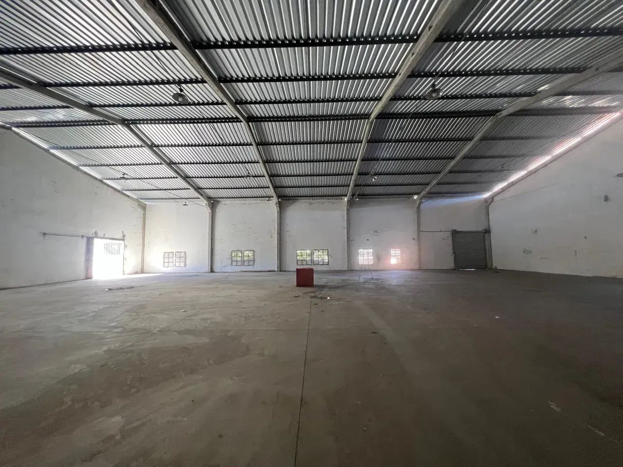 Galpão alugar no Grande Dirceu com área total de 1.520 m2, doca e pátio - Foto 5