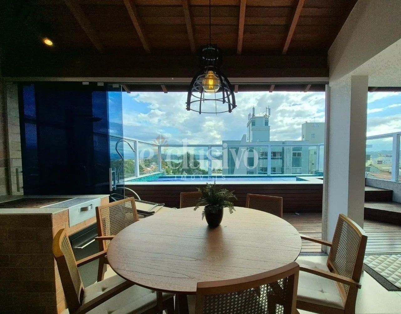 Casa de 3 Pavimentos com Piscina e Vista Mar - Foto 4