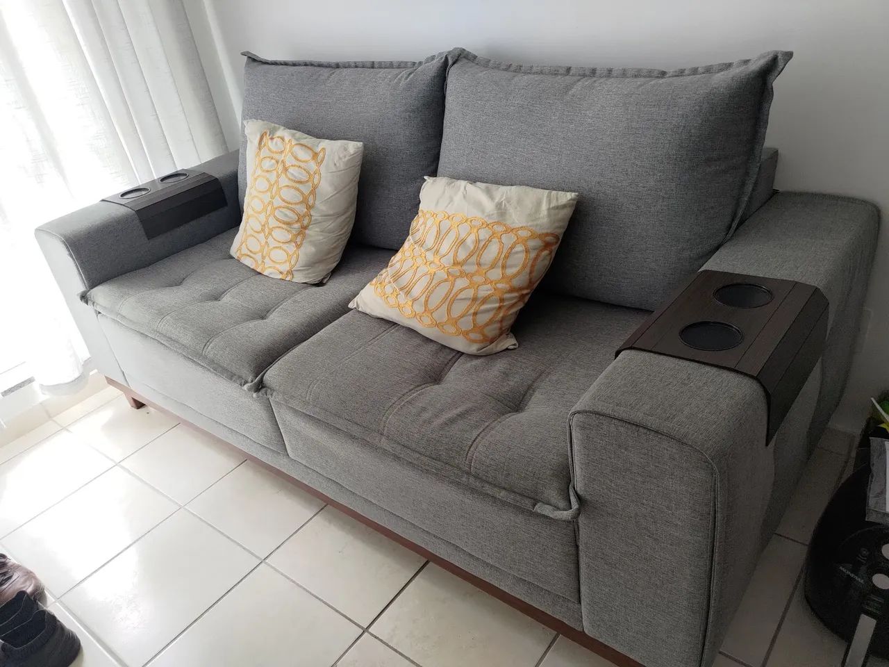 SOFÁ 3 LUGS. COM  2,00 M