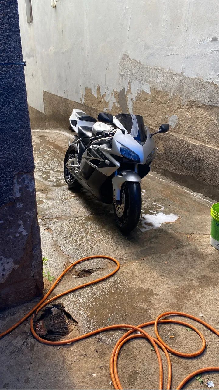 CBR 1000rr  - Foto 3