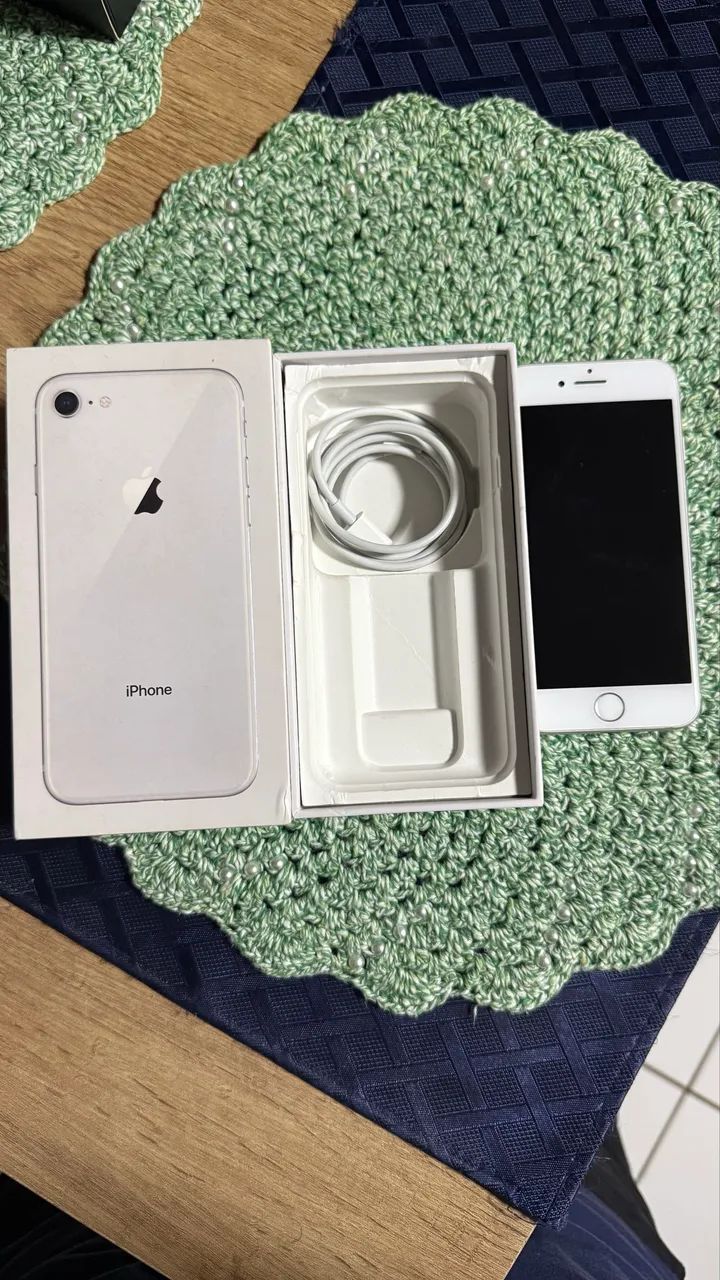 アイホン8 64G ホワイト iPhone 8 64G Branco - Celulares e Smartphones - Parque Residencial