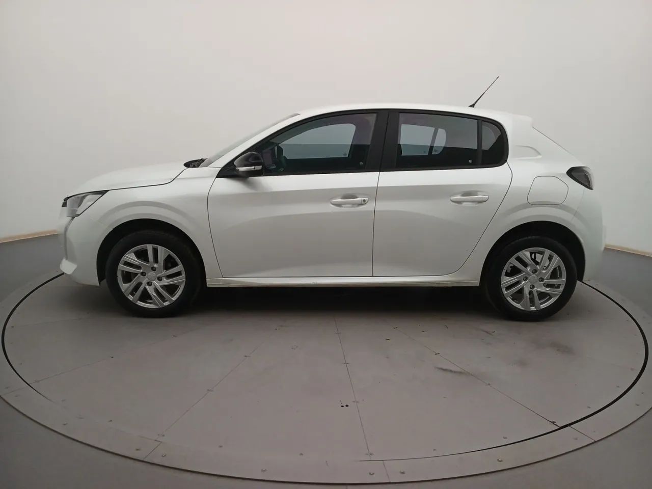 Peugeot 208 Active 1.6 Flex 16V 5p Aut., foto 2 de 18