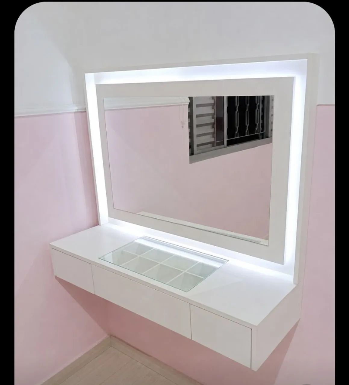 LINDA PENTEADEIRA COM LED - Foto 4