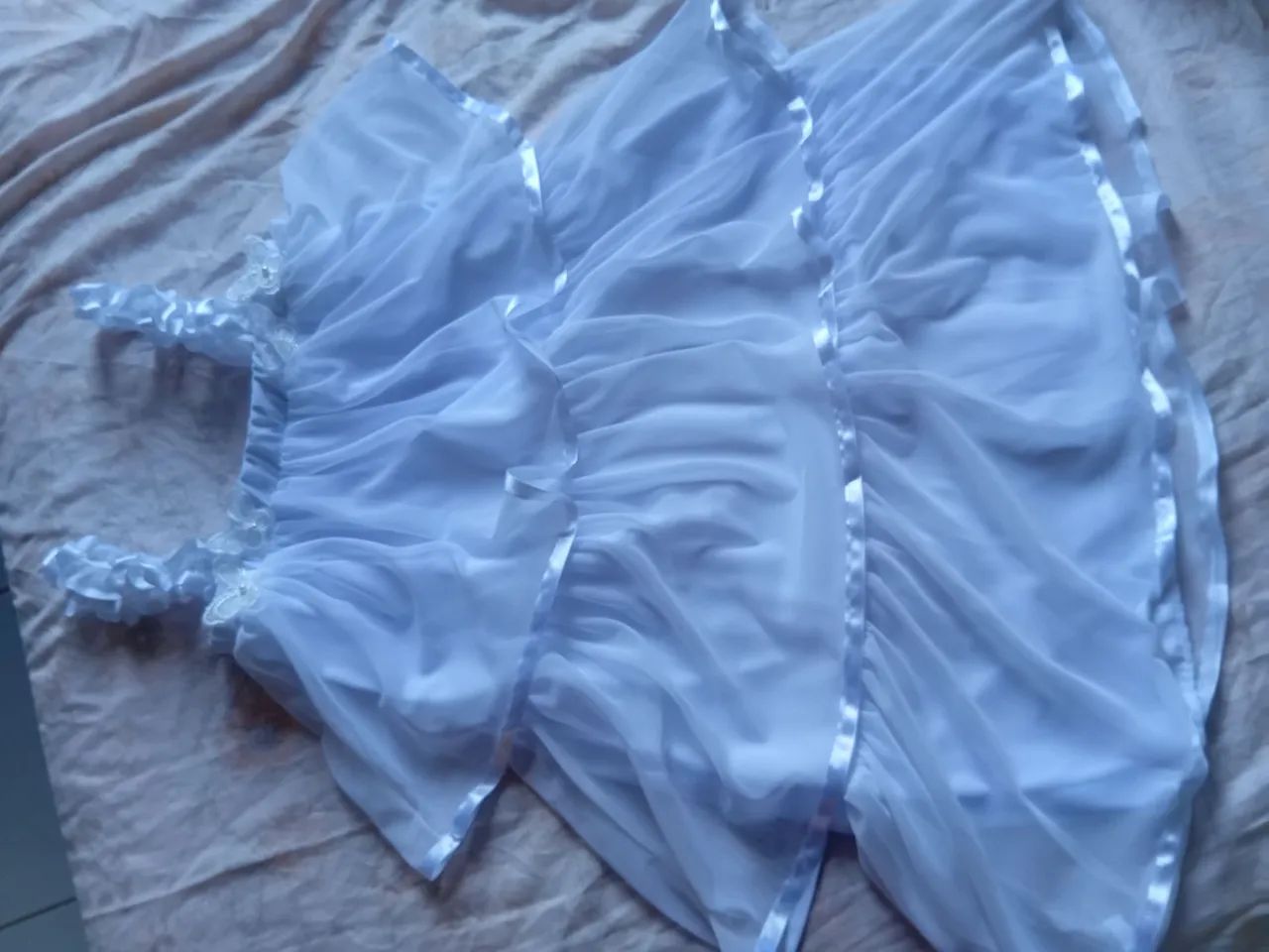 Vestido branco babado 14/16