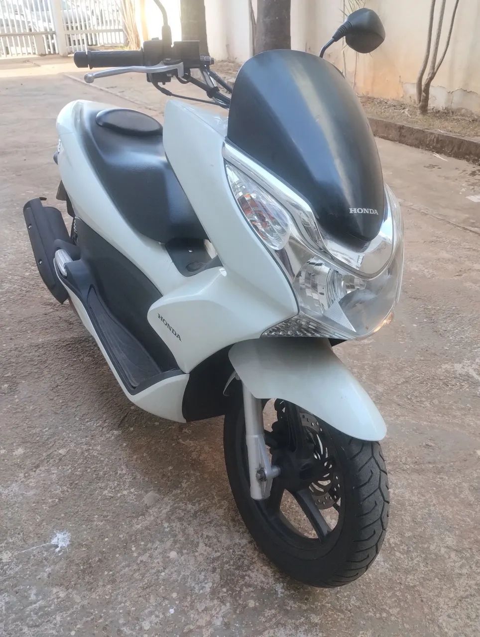 PCX 2015 estado zero km - Foto 4