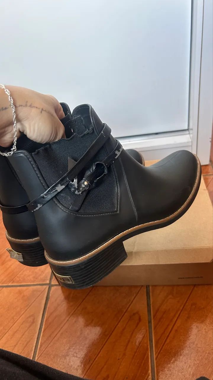 Bota colcci preta  - Foto 3