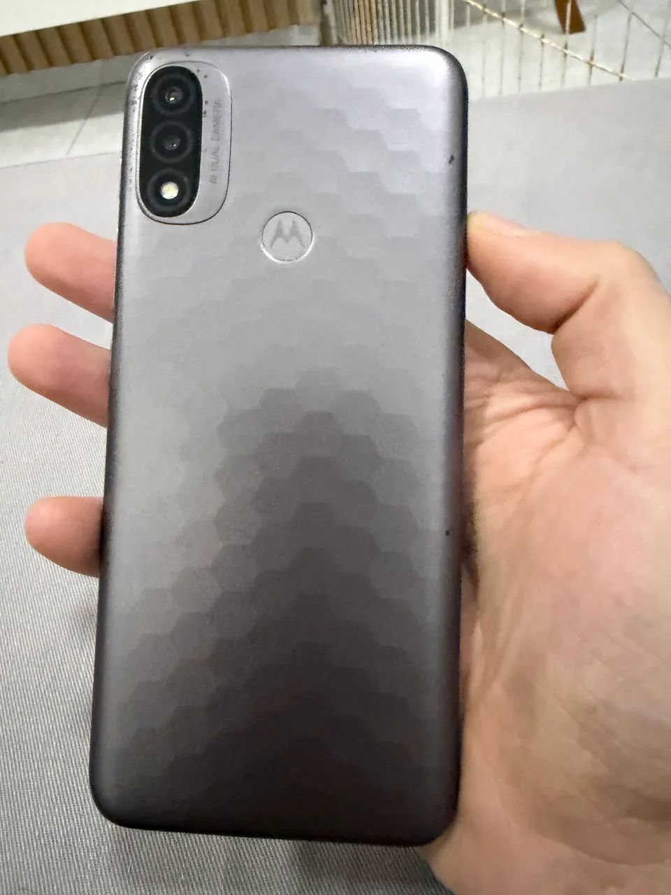Vendo Celular Moto E20  - Foto 5