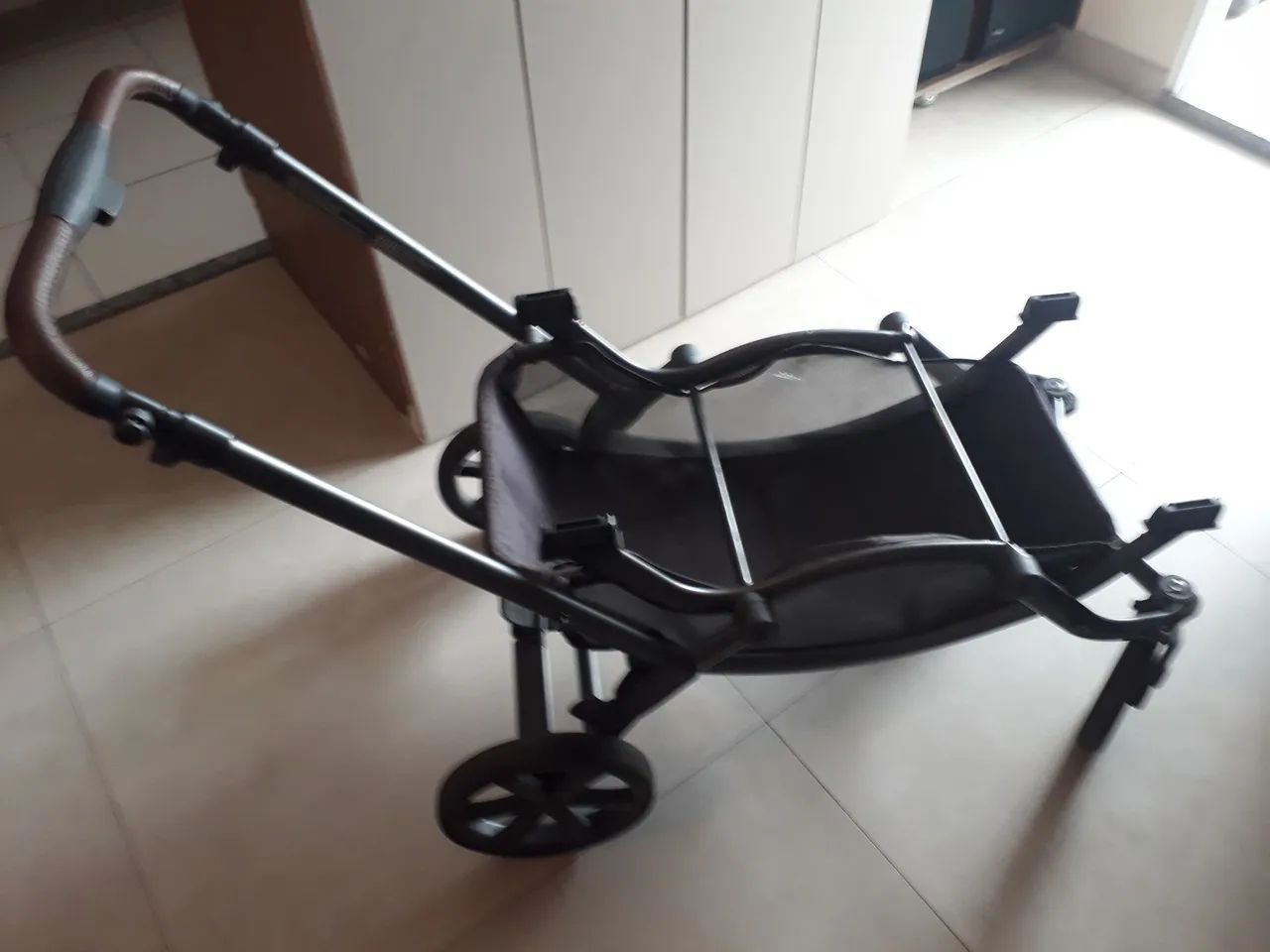 Carrinho de bebê para gêmeos - Burigotto - Foto 2