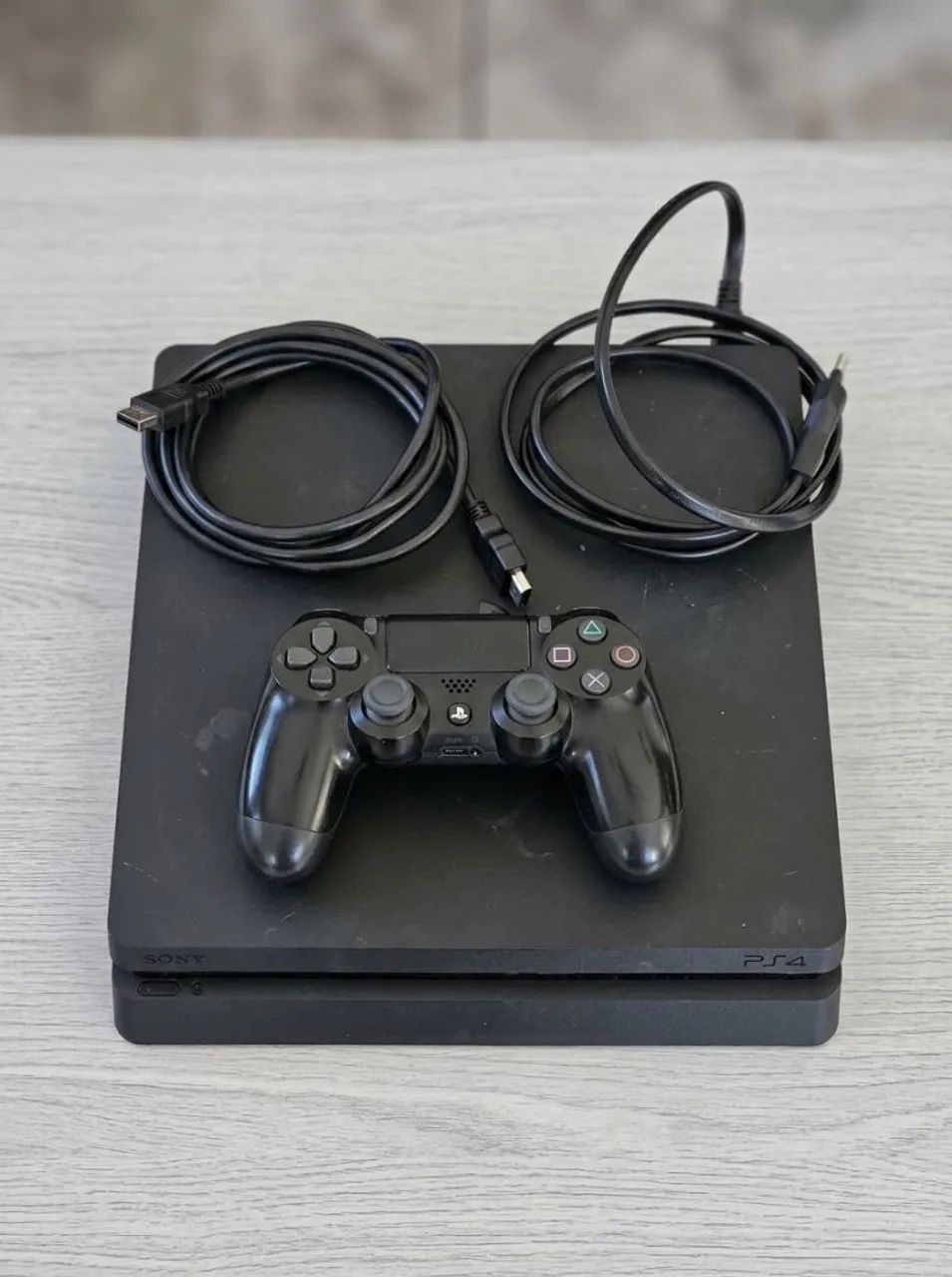 PlayStation 4 Slim 500MB