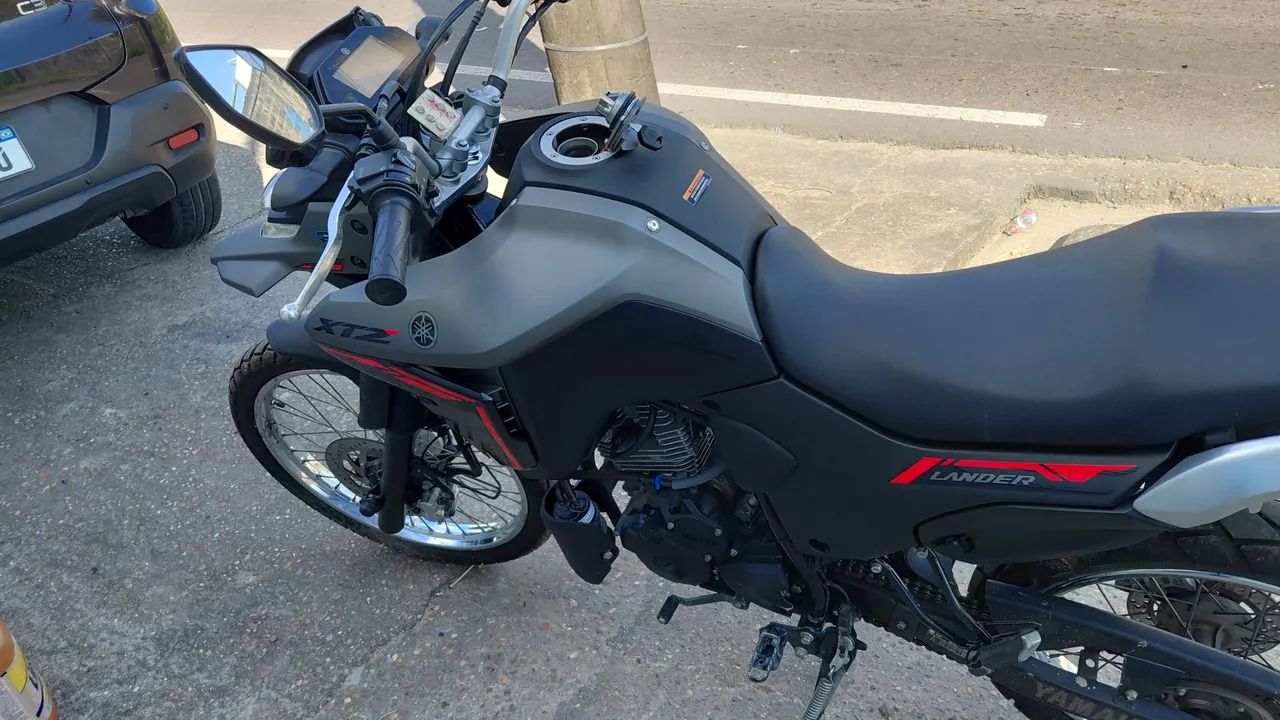 XTZ LANDER 250  - Foto 4