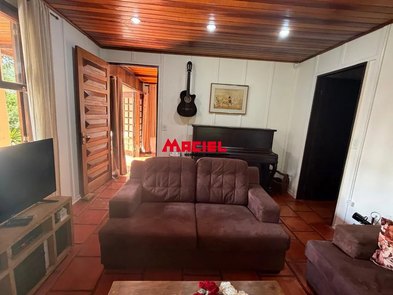 CHÁCARA NO CENTRO DE SANTO ANTONIO DO PINHAL - Foto 4