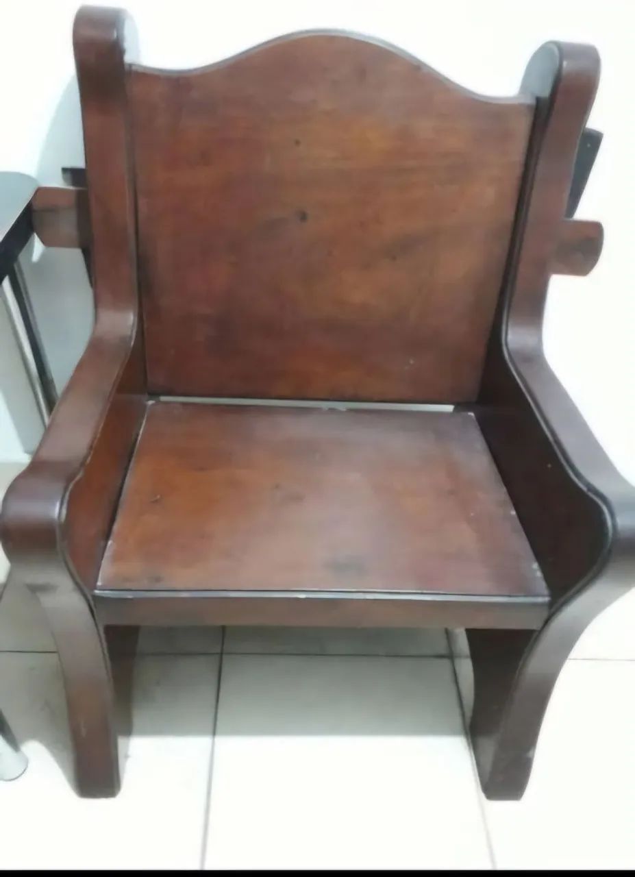 Conjunto de  poltronas e Sofá em Madeira Maciça - Rústico e Resistente - Foto 4