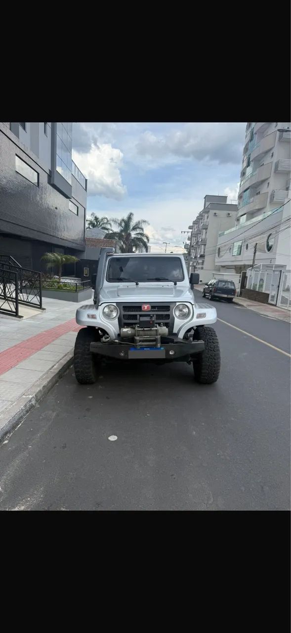 Troller T-4 T-4 4x4 3.0 TB Int. Cap. Rígida Diesel 2010