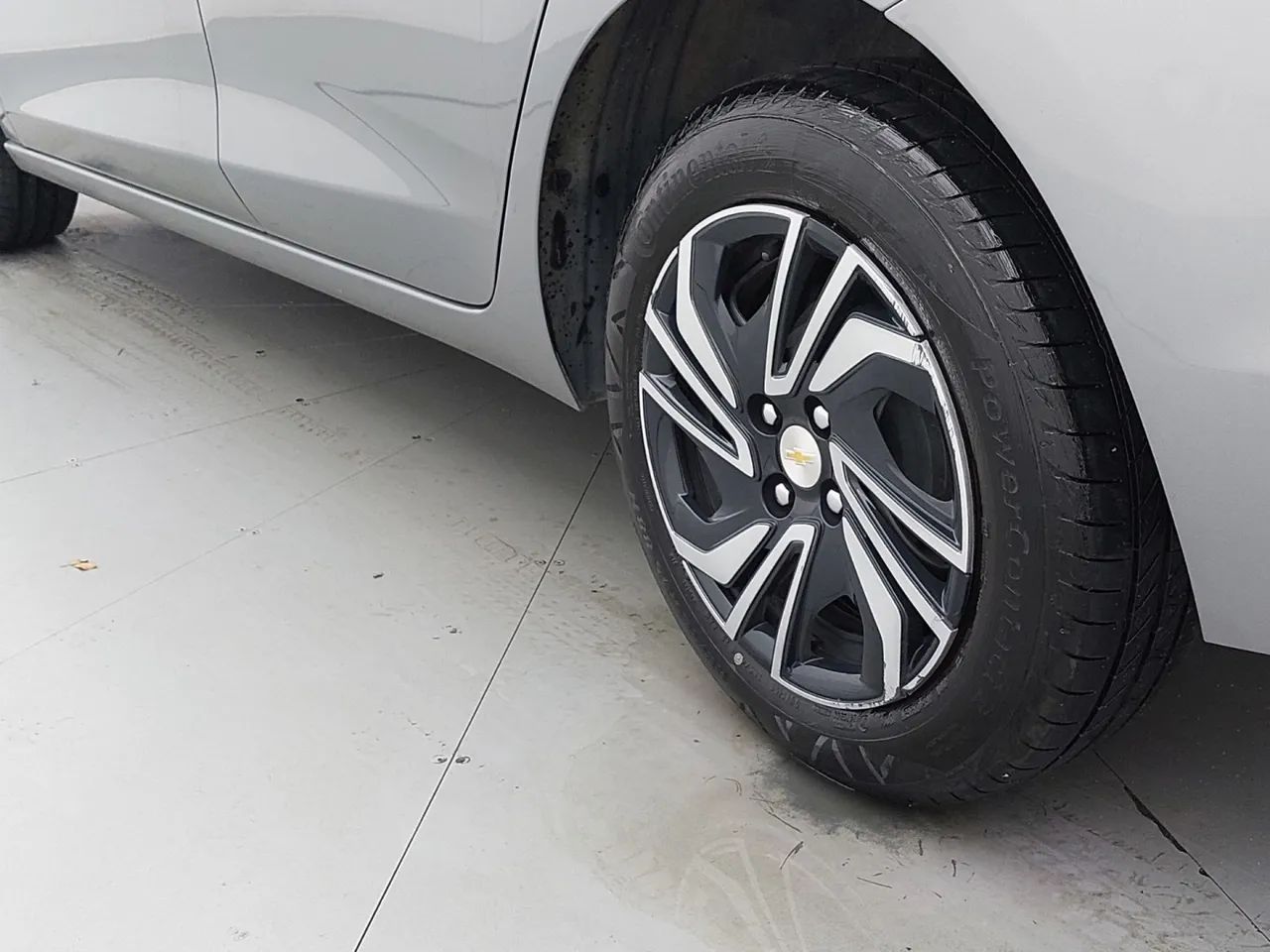 Chevrolet Onix Plus LT 1.0 12V Flex Mec. 4P, foto 12 de 18