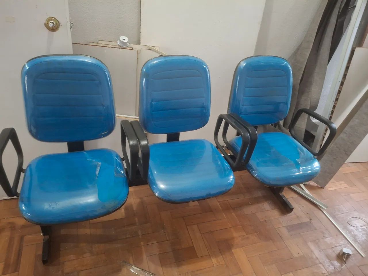  Longarinas de três lugares
